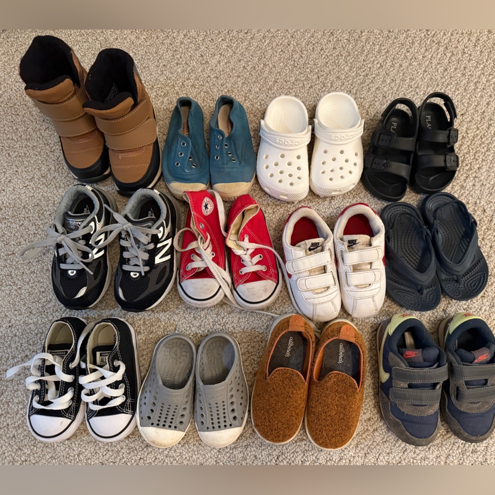 12 pairs of TODDLER shoes size 4-9 lot sneakers boots sandals crocs
